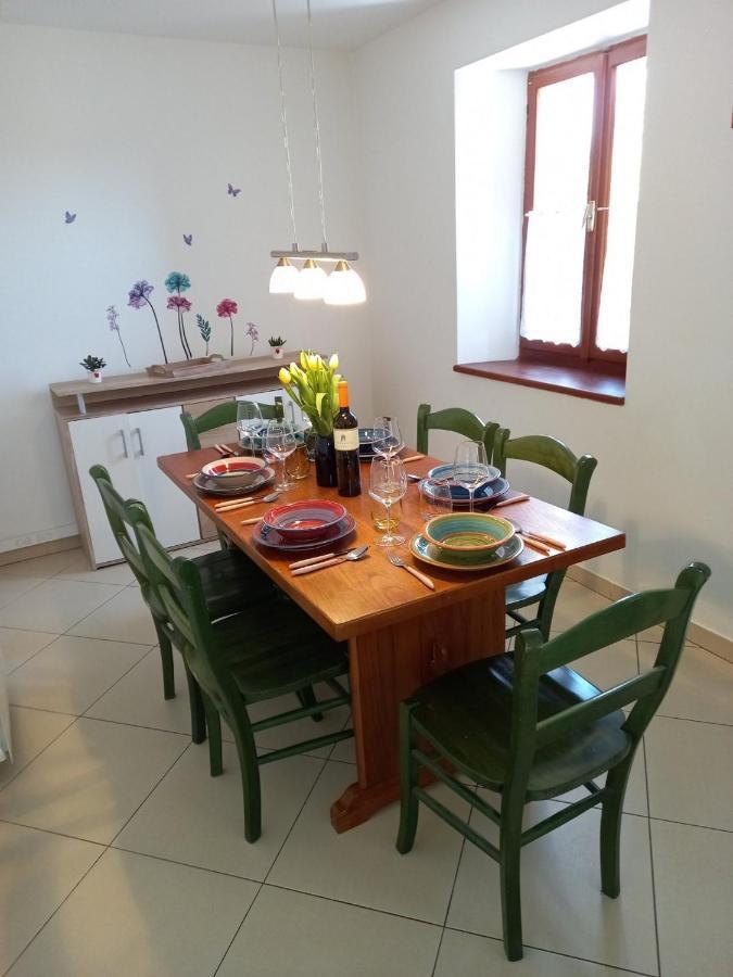 הוילה בוג'ה Casa Girasole מראה חיצוני תמונה